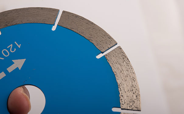 湖北昌利優(yōu)質的瓷磚切割片供應商 湖北昌利優(yōu)質的瓷磚切割片供應商