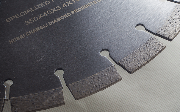 金剛石切割片出現破裂現象原因及解決方案 金剛石切割片出現破裂現象原因及解決方案