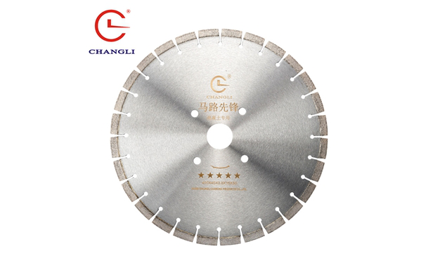 利用有序排列技術制造的混凝土鋸片中料層胎體結合劑層計算！